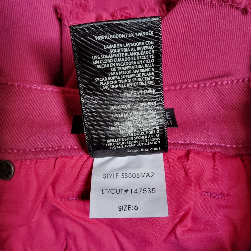 Kut from the Kloth Janne High Waist Shorts Hot Pink Size 6 NWT - Picture 6 of 8